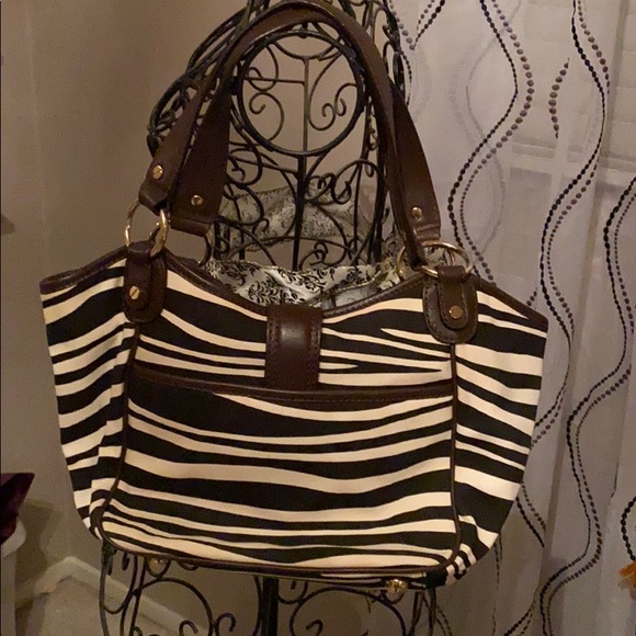 Michael Kors handbag - Picture 2 of 5